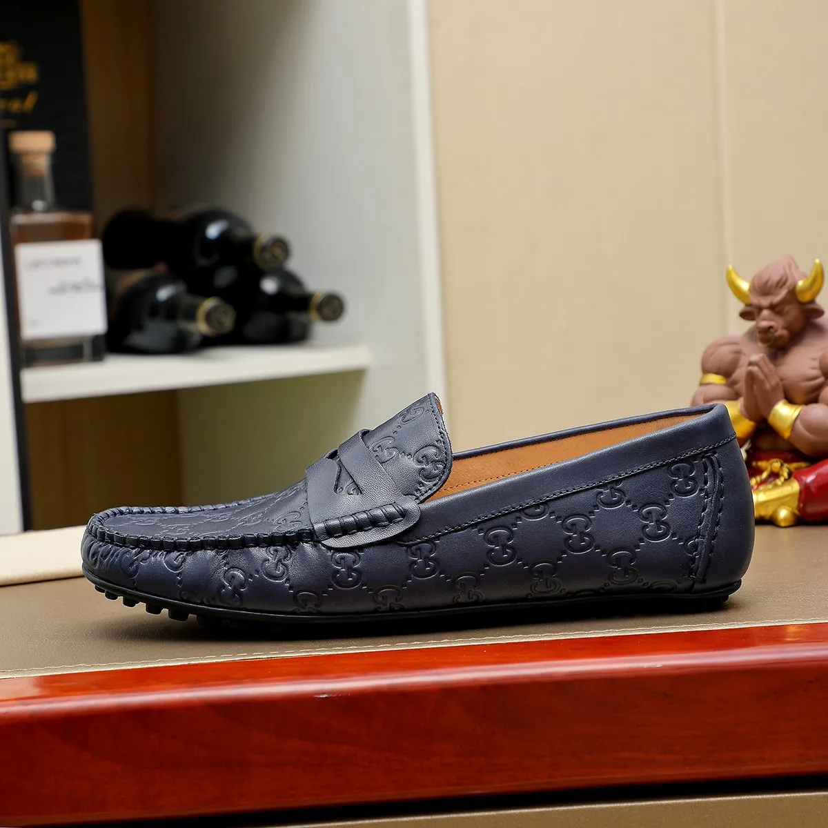 Men's shoes 💰360💰💰GUCCI Gucci official website synchronizes the latest model 🛃The upper is made of imported cowhide, 🐷leather lining, rubber outsole, 🎩🎩top handcrafted with fine stitch and thread workmanship🔍definitely satisfy those perfectionist men who pursue high luxury quality 👏 3 colors available! Code number 38-45 Large quantity in stock